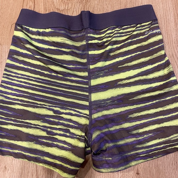 LIKE NEW Nike Pro Spandex ✔️ - Picture 2 of 4